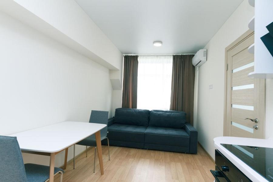 Inn Smarthause Apartments Kiev Buitenkant foto